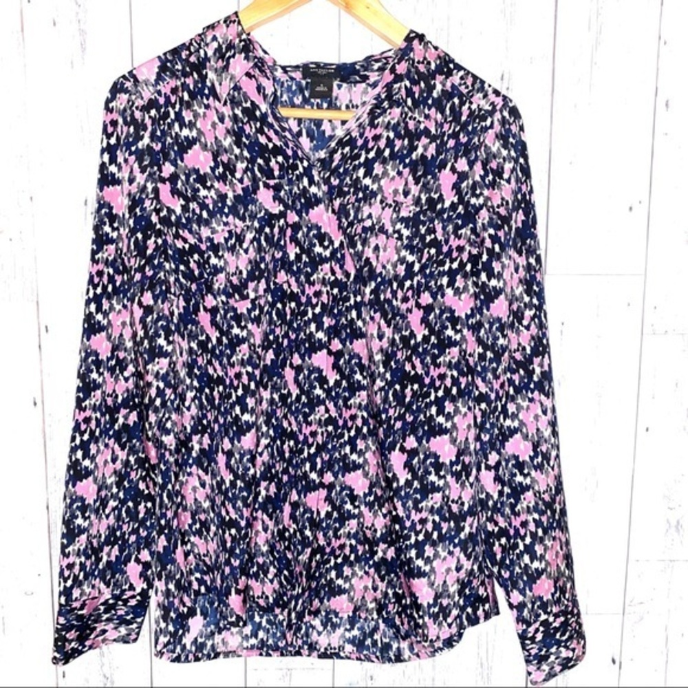 Ann Taylor 6 pink black blouse abstract summer light weight